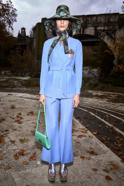 Look 54